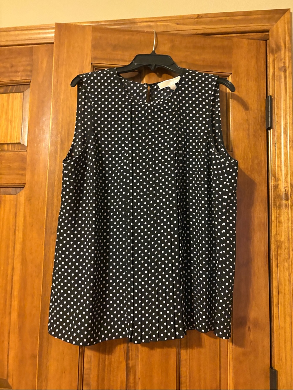 NWT MICHAEL Michael Kors Black Sleeveless Polka Dot Blouse